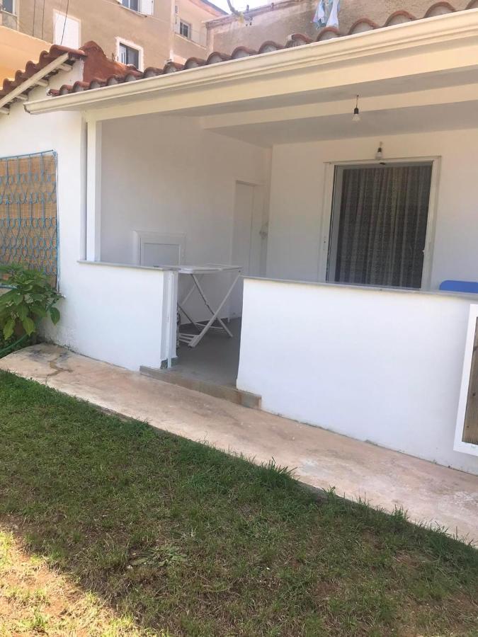 Luxury Seaside House With 2 Bathrooms Ksamil Exterior photo